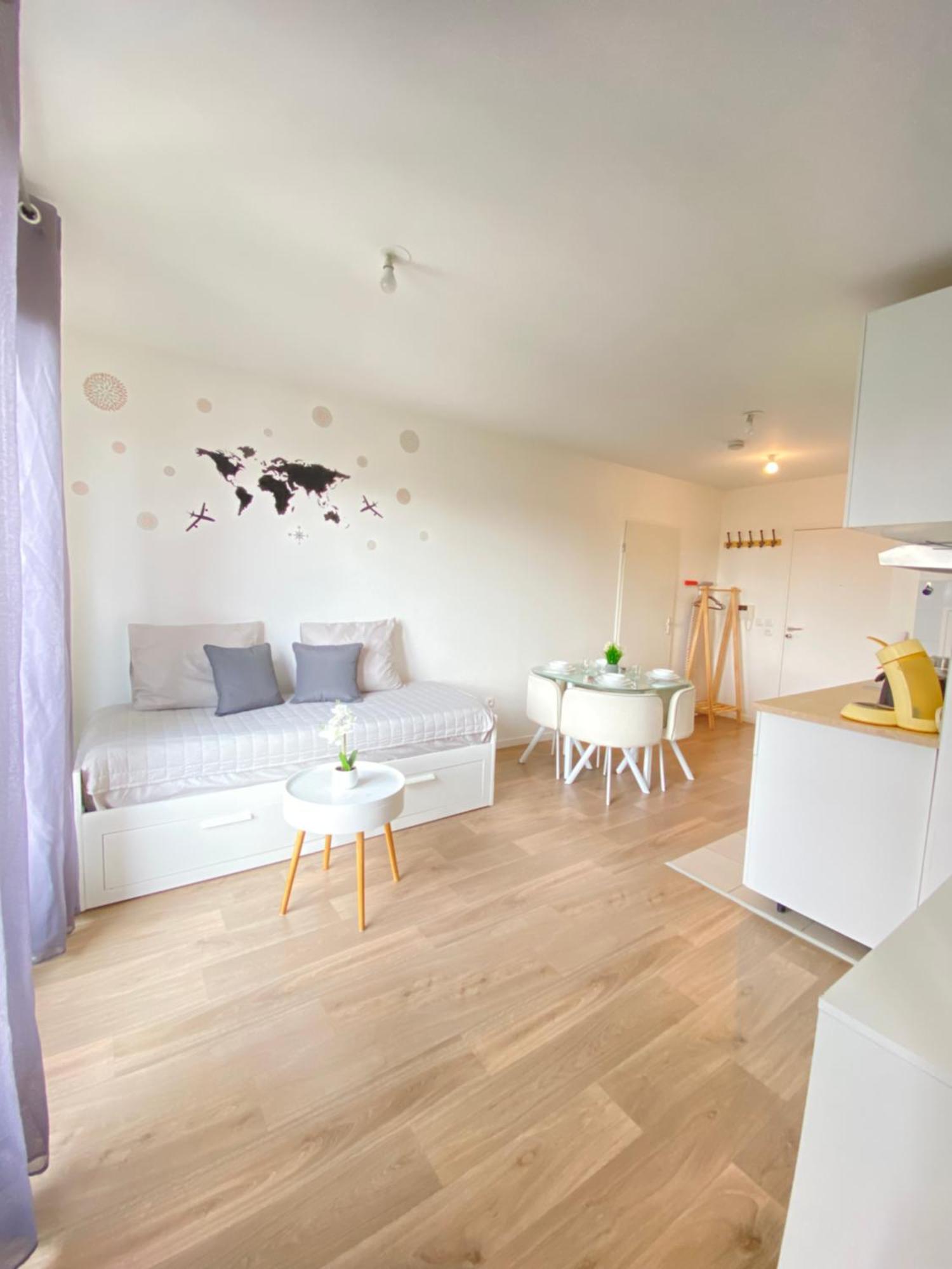 Grand Studio Montevrain - Disneyland Rer A Экстерьер фото